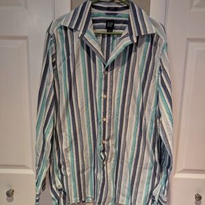 GAP Men's Multicolor Striped Button Down Shirt